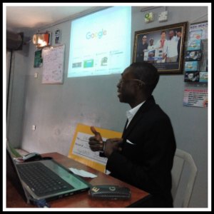 Olabode Oruku during an internet marketing training session